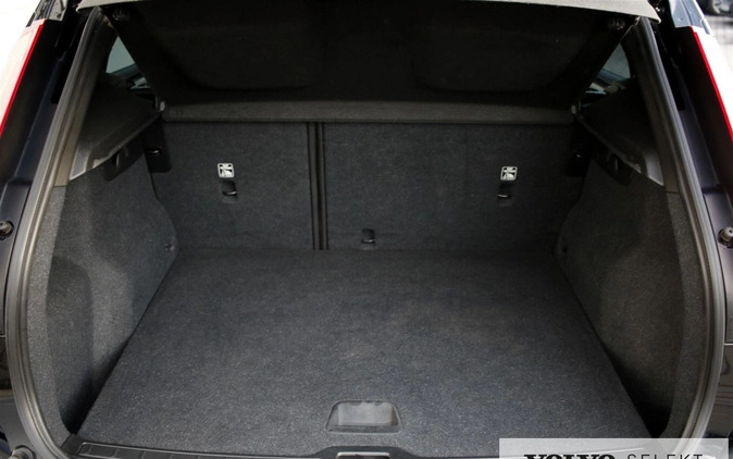 Volvo XC 40 cena 103555 przebieg: 125863, rok produkcji 2019 z Rydułtowy małe 352
